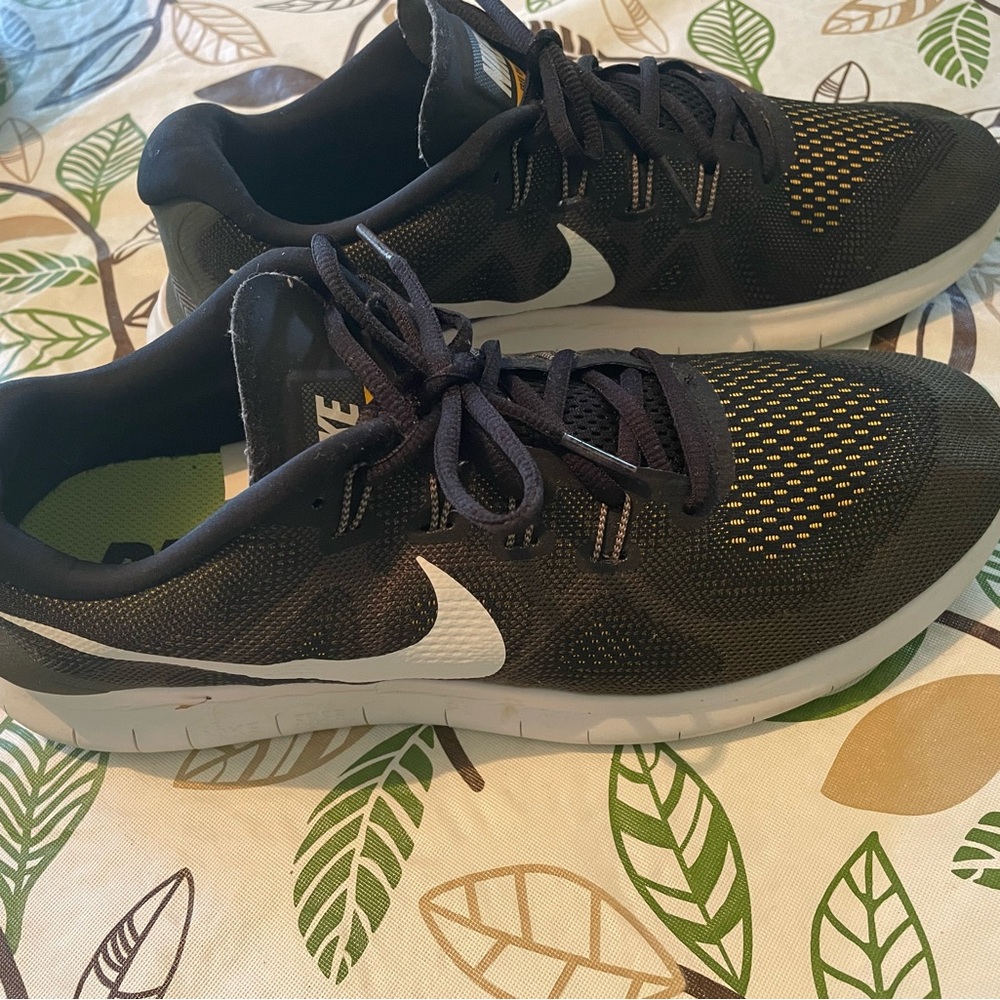 Men’s Nike Free RN2017 Black‎ Cargo Khaki Running Shoes, size 12
